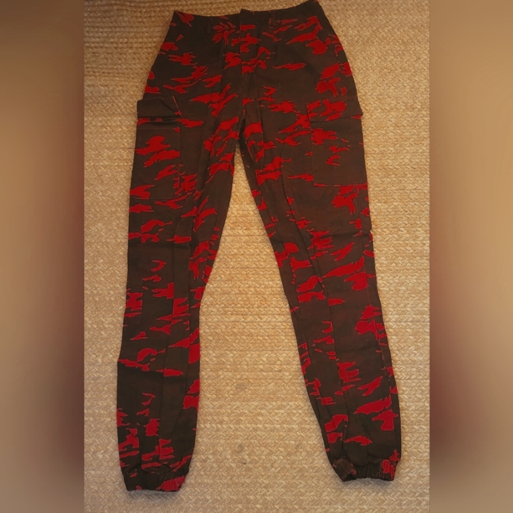Pretty Little Things Red and Black Women's Camo Pants Size 4 Women's